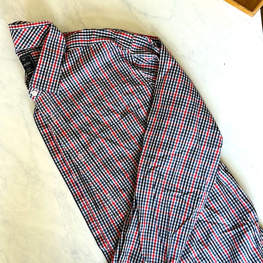 Men’s Gap Button down shirt
